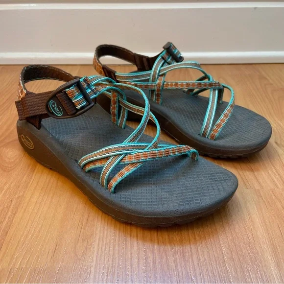 Chaco | Shoes | Chaco Womens Strappy Multi Color Outdoor  display picture 1